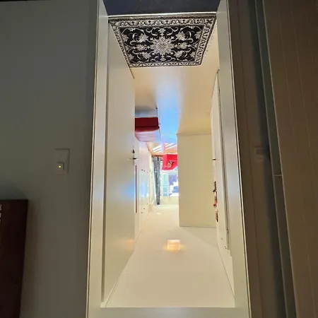 3 Dbr * Fira (Santorini)